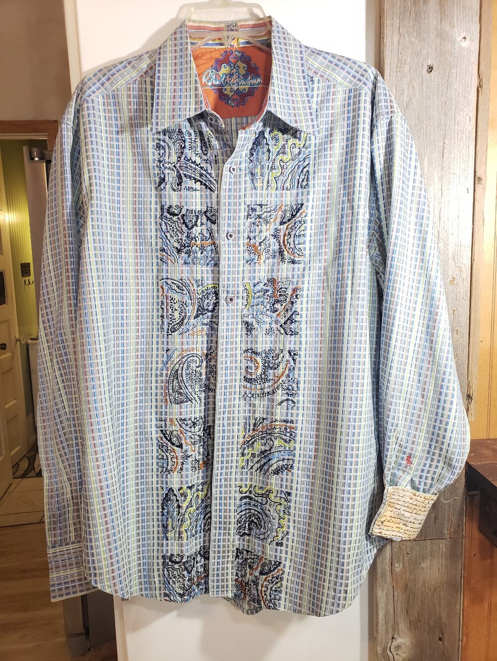 Robert Graham Designer Button Down Shirt XL Bold Embroidey Design Details